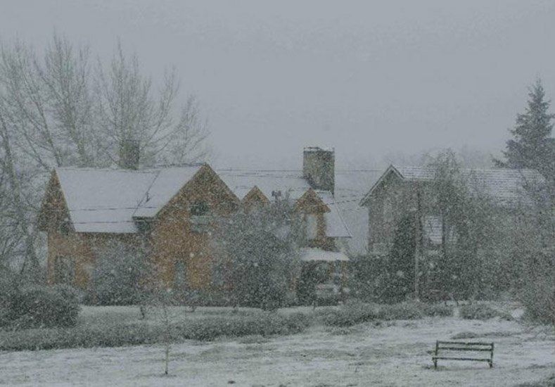 Las Fuertes Nevadas Provocan Inconvenientes En Varias Provincias