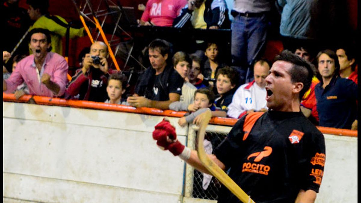 Apertura De Hockey Aberastain Y Uvt Ganaron Y Se Acercaron A Valenciano