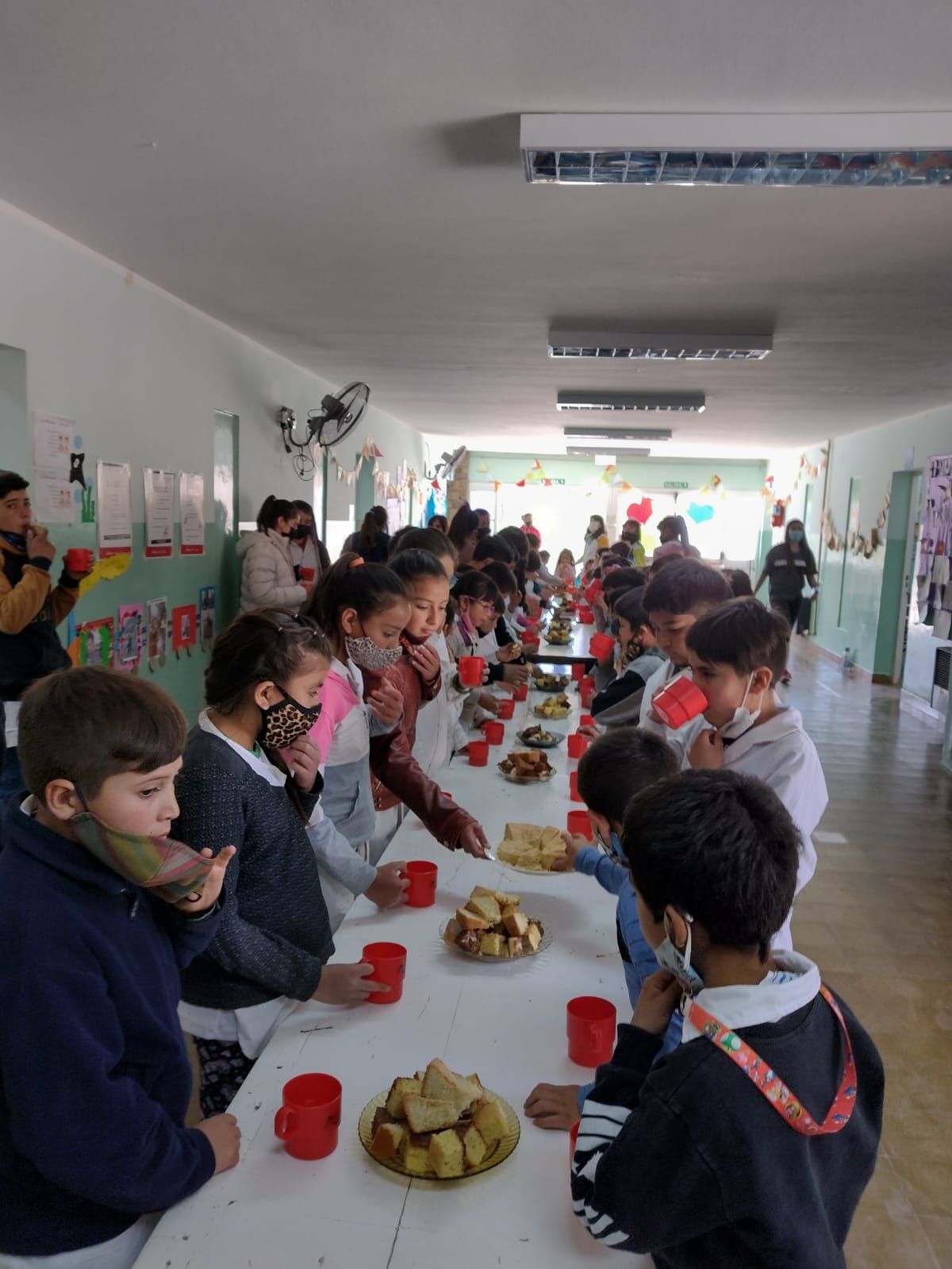 Estudiantes De Ingenier A Realizan Una Colecta Para Ni Os De J Chal