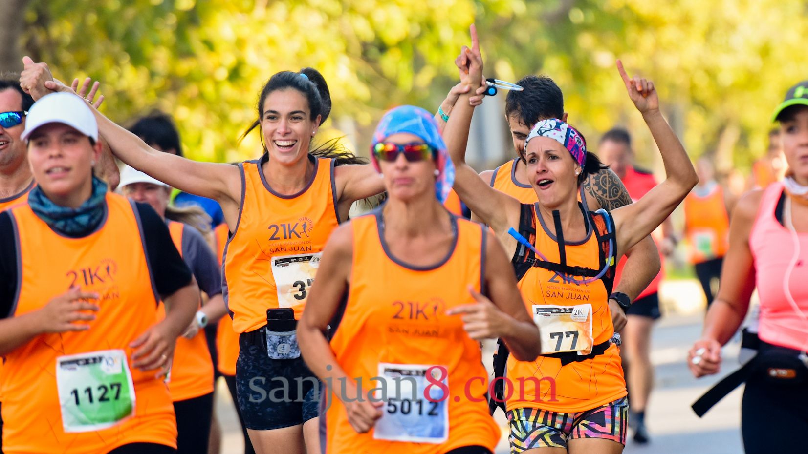 Recorré la media maratón de San Juan a través de nuestra galería de