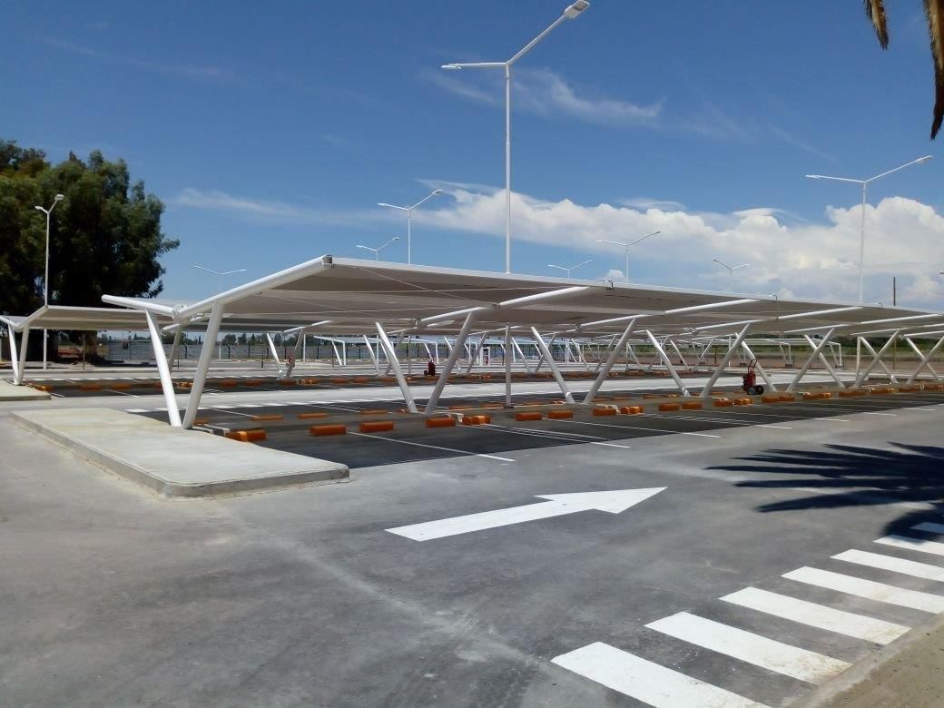 Con una inversión de más de 60 millones remodelaron el estacionamiento del aeropuerto Con una inversión de más de 60 millones remodelaron el estacionamiento del aeropuerto