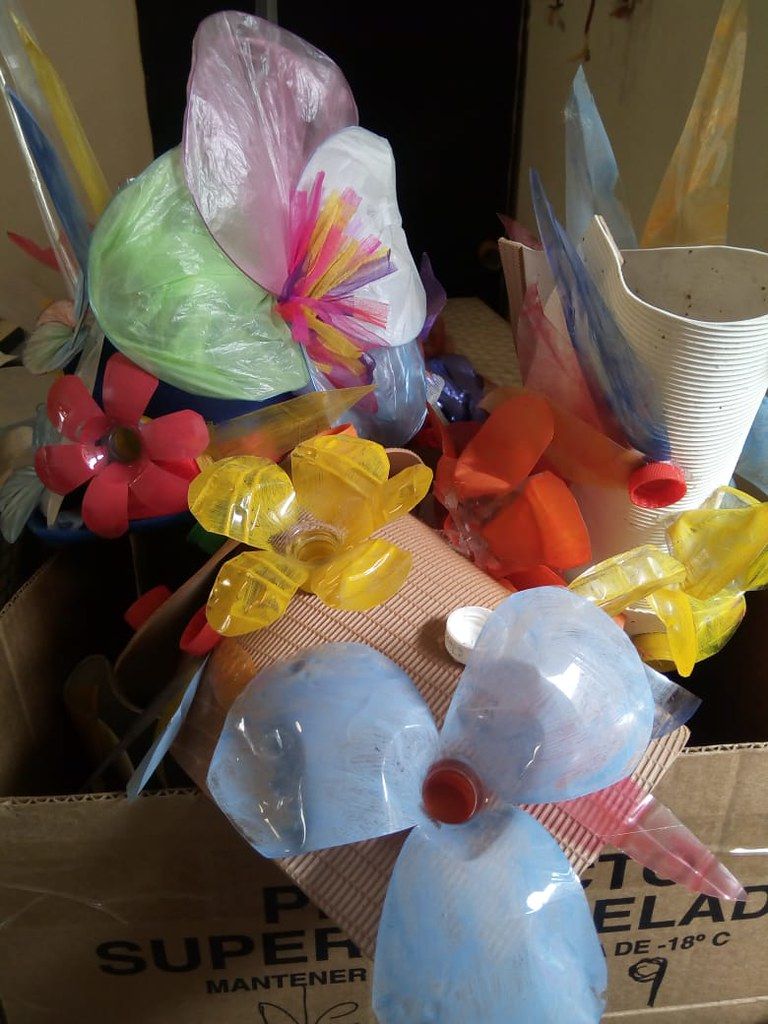 Carrusel del Sol: parte del vestuario es confeccionado con plásticos reciclados