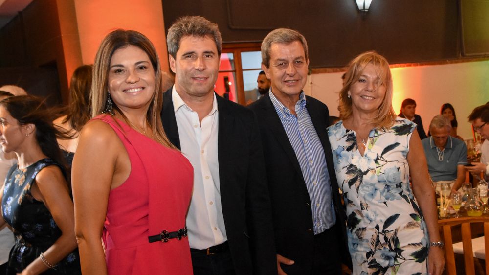 Cóctel de embajadoras