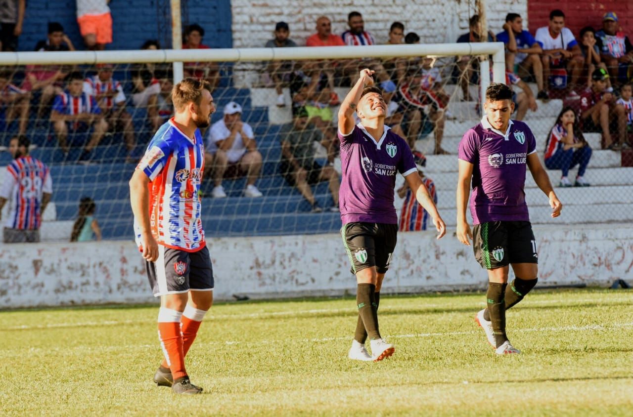 Peñarol - Estudiantes de San Luis (Fotos: Adrián Carrizo/sj8)