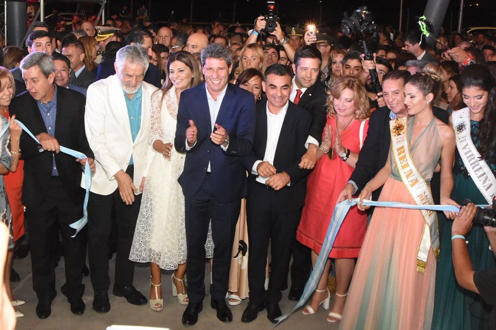 Inauguración FNS 2020: corte de cintas (Foto: Adrián Carrizo, sj8)