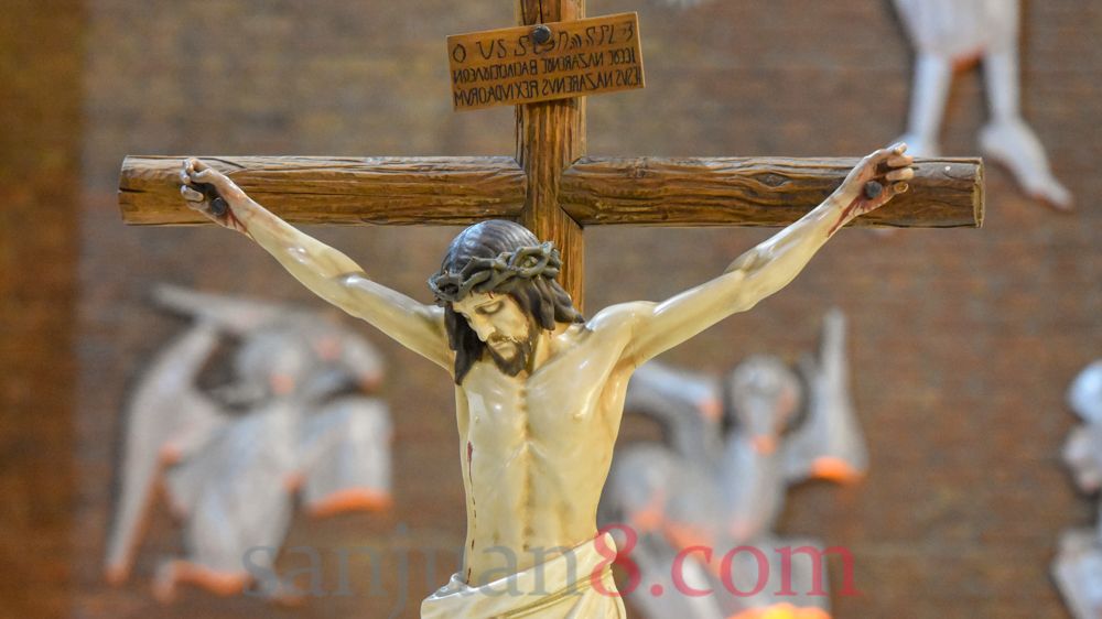 Coronavirus: en un Viernes Santo atípico, Monseñor Lozano encabezó la Celebración de la Pasión (Fotos: sj8)