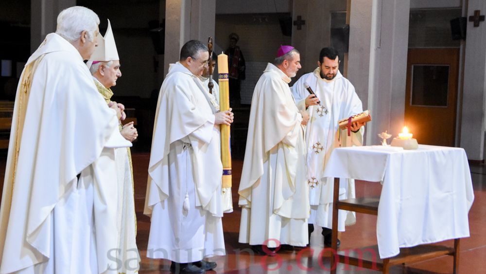 Sábado Santo y Vigilia Pascual en la Catedral, sin fieles y a puertas cerradas. (Foto: sanjuan8.com)