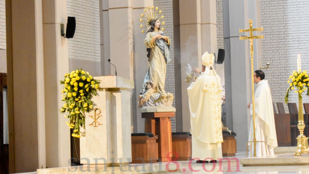 Sábado Santo y Vigilia Pascual en la Catedral, sin fieles y a puertas cerradas. (Foto: sanjuan8.com)