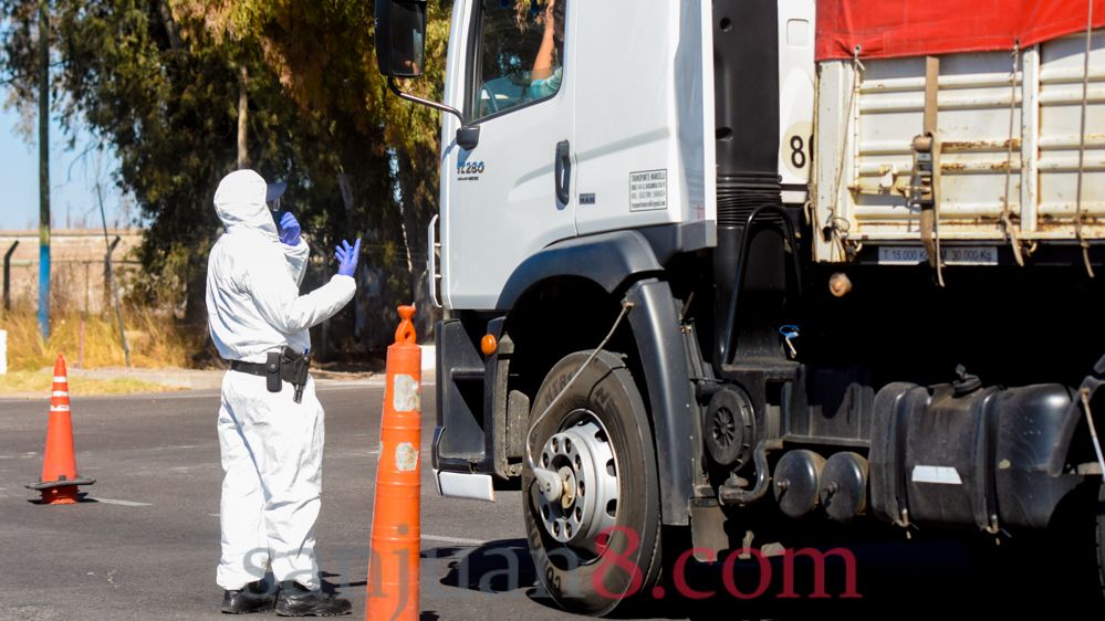 Control transporte - operativo - colectivos - camiones (Fotos: sj8)