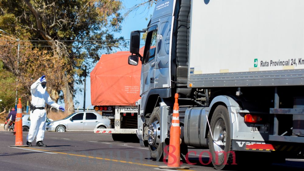 Control transporte - operativo - colectivos - camiones (Fotos: sj8)