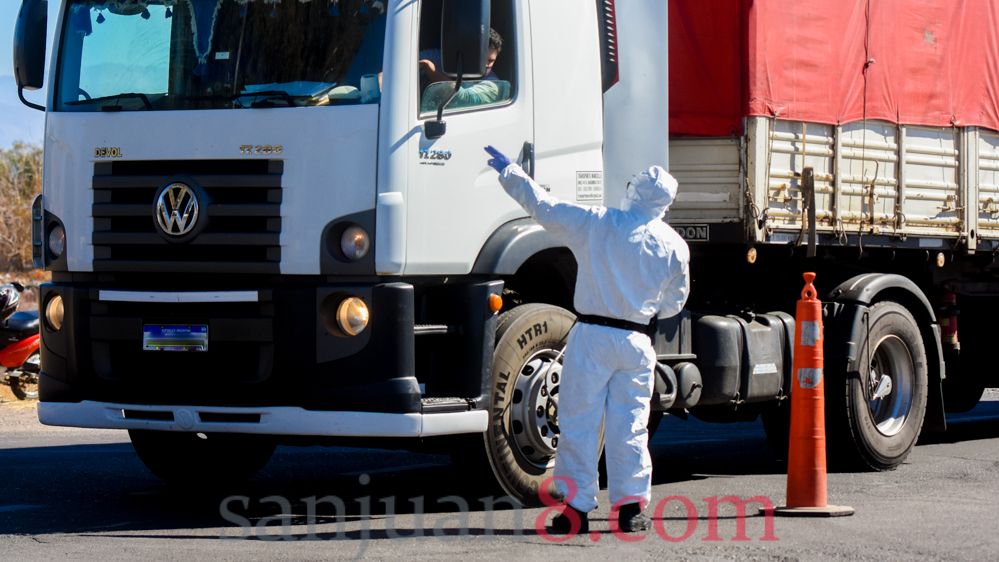 Control transporte - operativo - colectivos - camiones (Fotos: sj8)