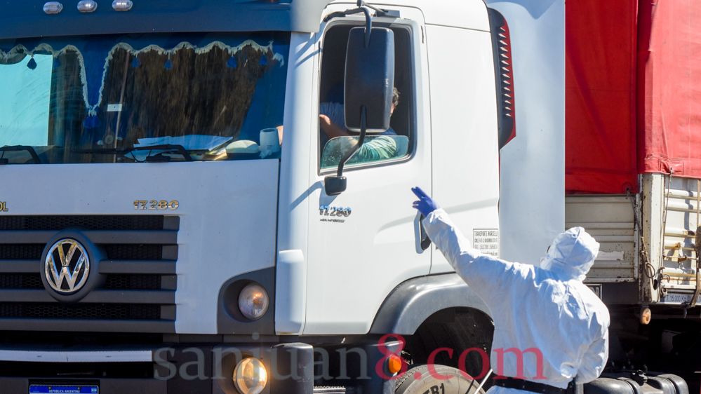 Control transporte - operativo - colectivos - camiones (Fotos: sj8)