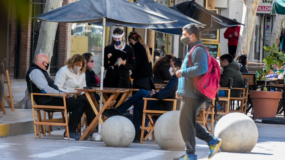 Cafés - bares - restaurantes (Fotos: Adrián Carrizo para sanjuan8.com)