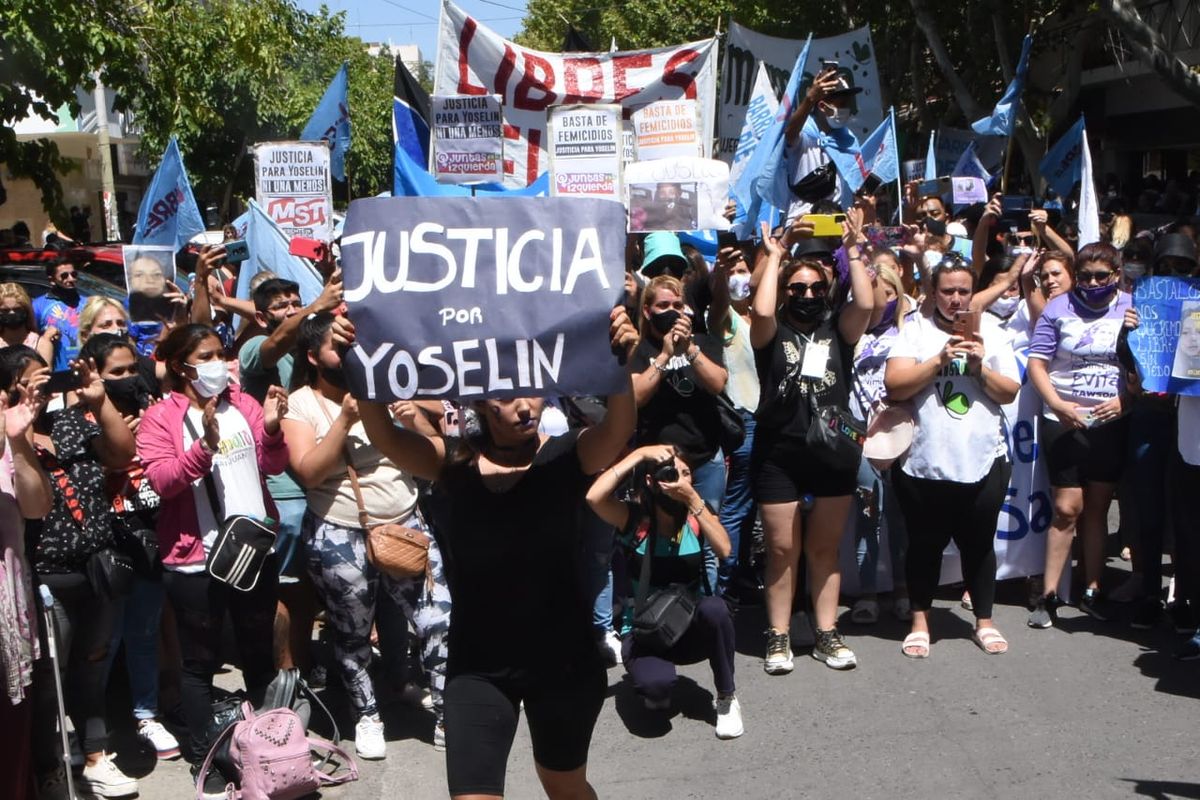 Sanjuaninos marcharon en pedido de justicia por la nena asesinada en Sarmiento
