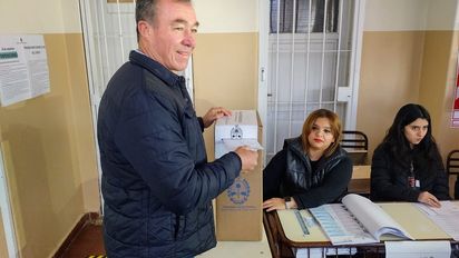 Fabián Martín fue uno de los primeros candidatos en votar y contó qué cábala es la que repite todas las elecciones.