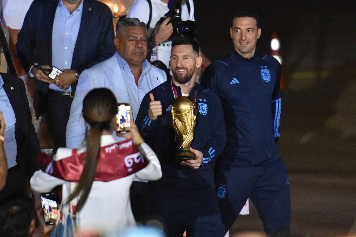 Perlitas de un recibimiento histórico: la reacción de Messi al ver a la multitud