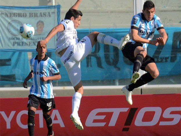 Belgrano derrotó a Racing en Córdoba con un terrible golazo de chilena