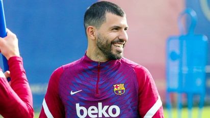 Con posible debut del Kun Agüero, Barcelona recibe al Valencia