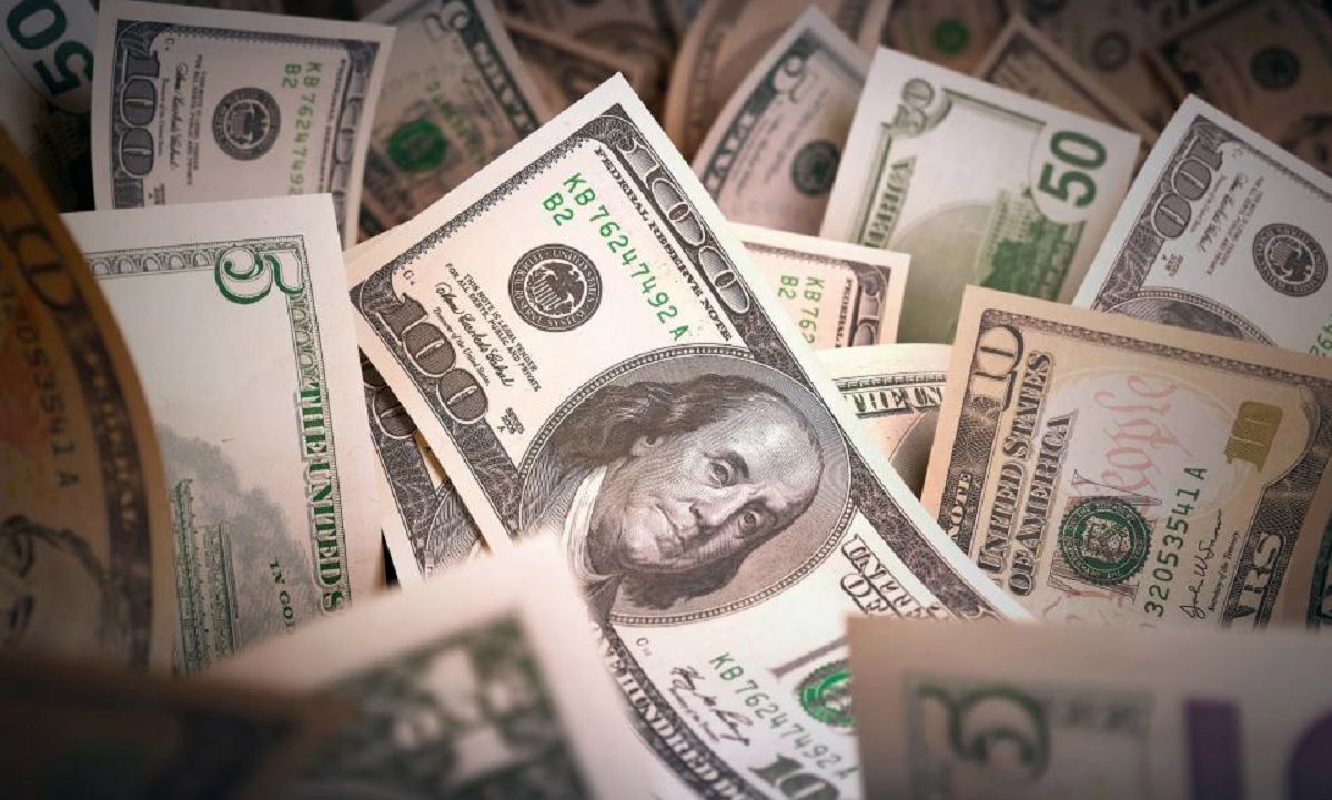 El dólar blue subió $3 y acaricia su récord histórico