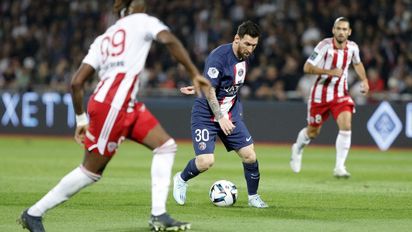 Lionel Messi hizo un golazo ante Ajaccio por la Ligue 1.