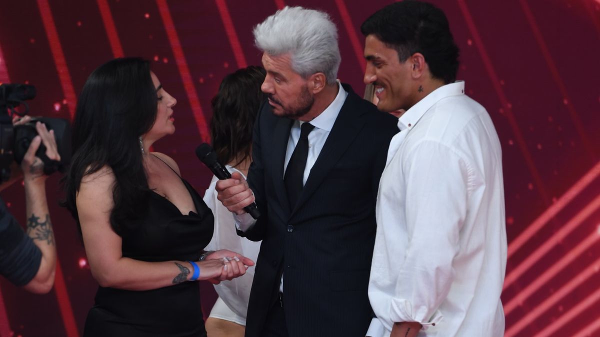 Tinelli tuvo un momento hot con la mamá de Holder y estallaron los memes