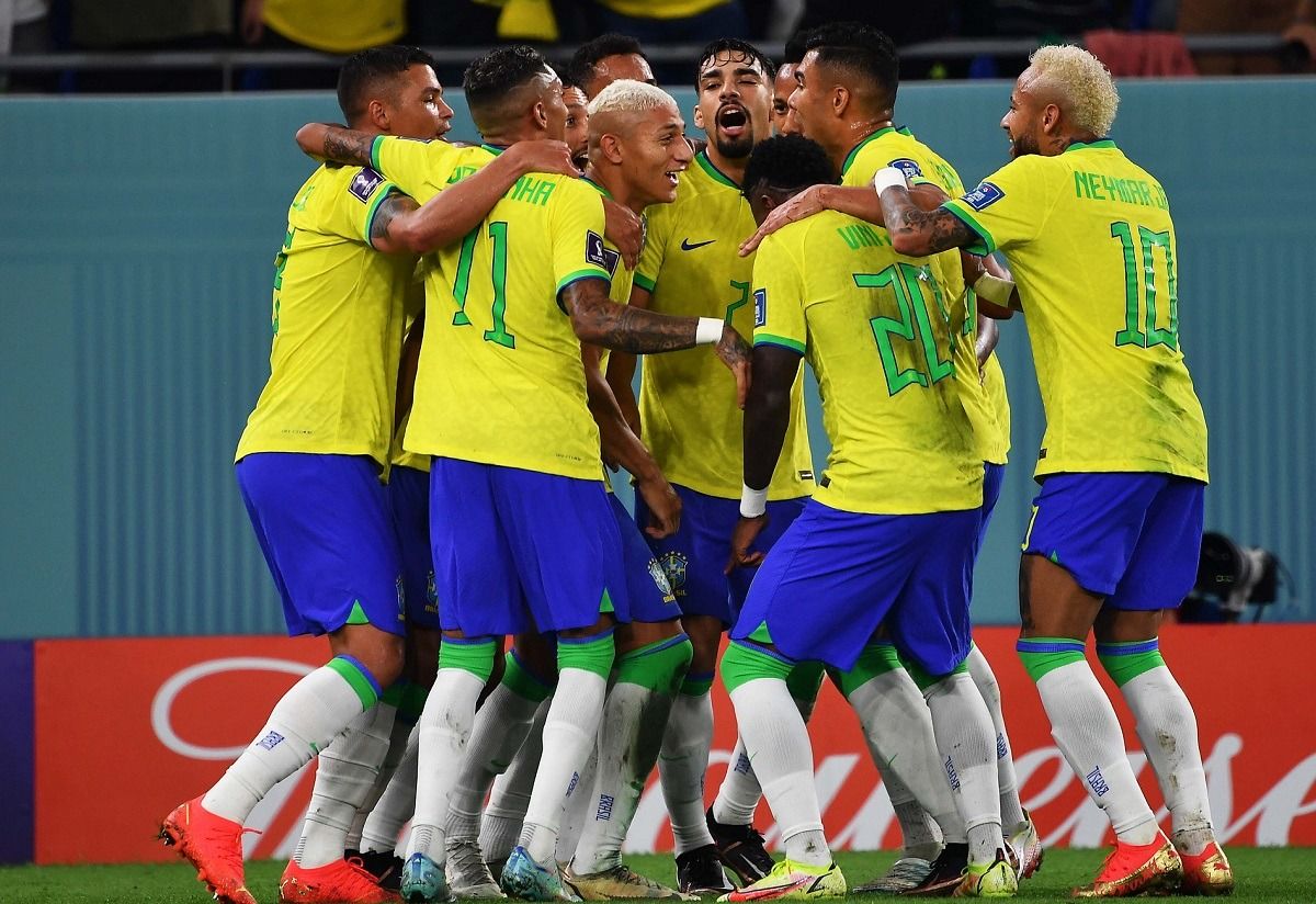 Brasil venció a Corea del Sur y se medirá con Croacia en cuartos de final.