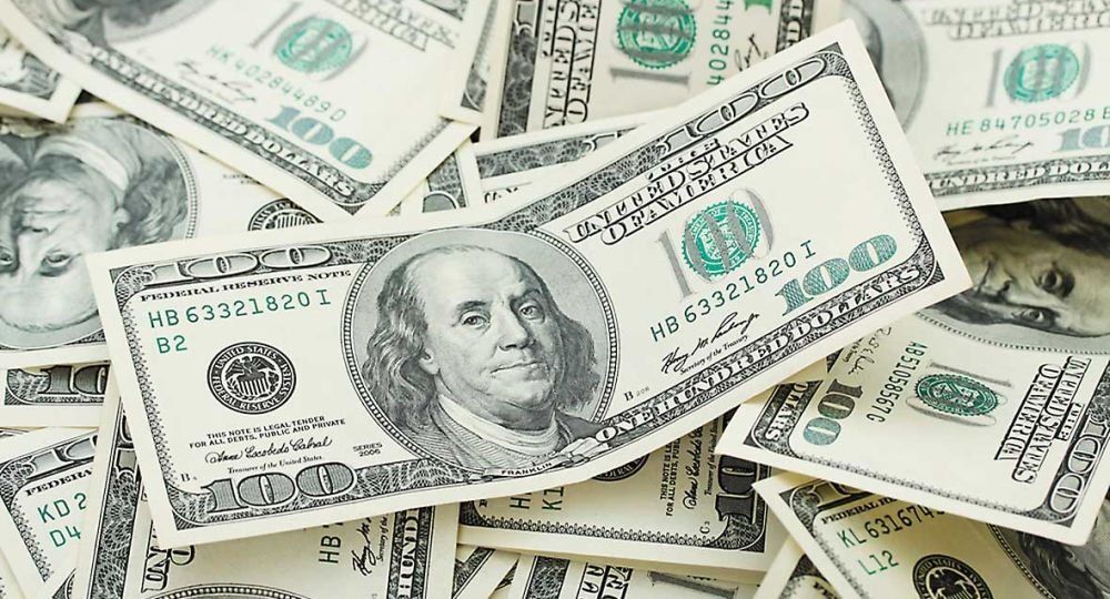 El dólar registró la suba más alta del año y alcanzó los 23 pesos