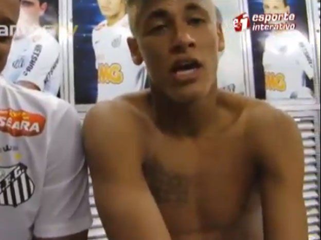 Neymar aprende a hablar en español con Montillo