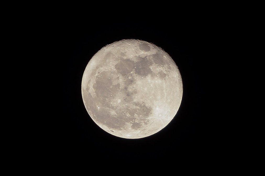 El 14 de noviembre se verá la Luna más grande, brillante y cercana en 70 años