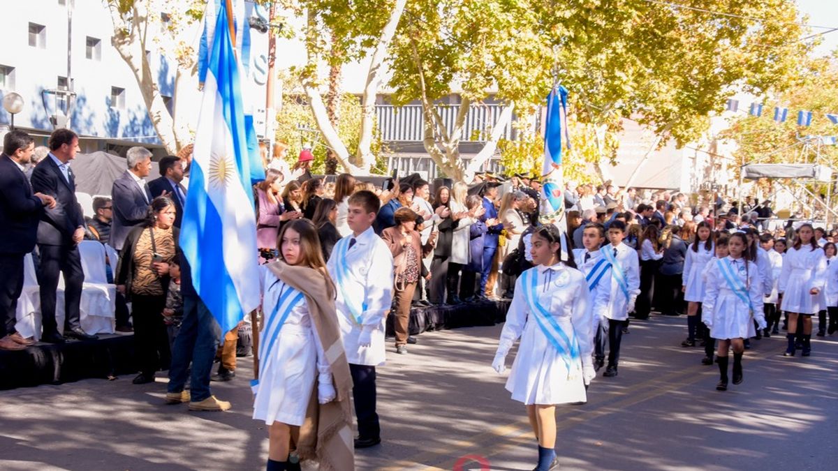Para tener en cuenta: cortes de calles por el desfile Patrio y el Desafío Ruta 40