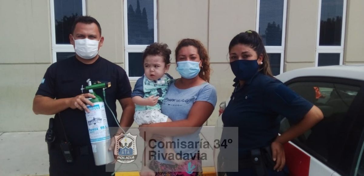 Ayudaron a trasladar hasta el hospital a un nene con problemas para respirar