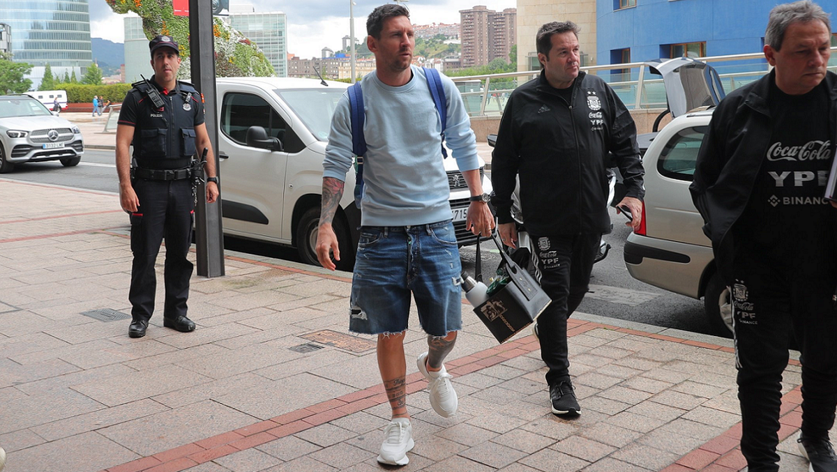 Messi llegó a Bilbao y se sumó a la Selección argentina