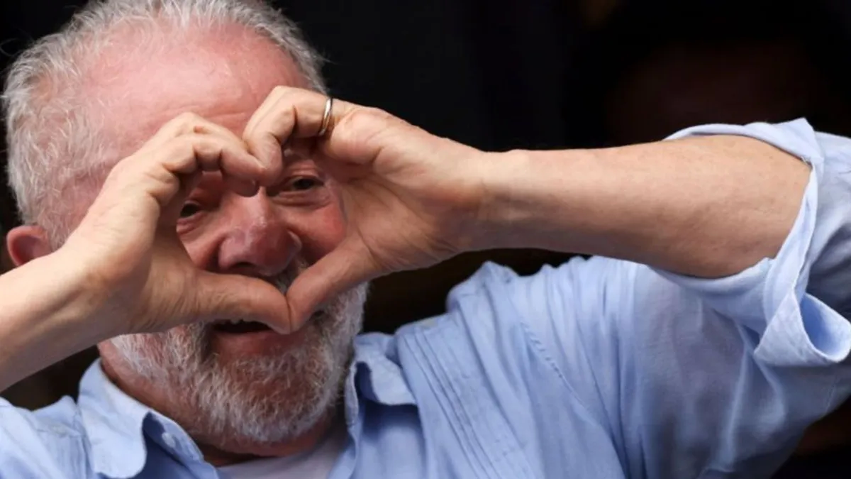 Lula vuelve a la presidencia de Brasil: pidió reconstruir el alma del país