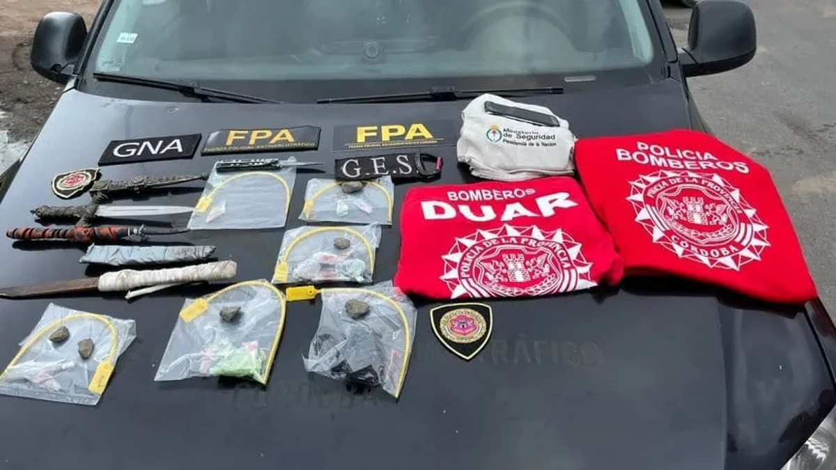 La barra de River en Córdoba: armas blancas, estupefacientes y un operativo sin precedentes