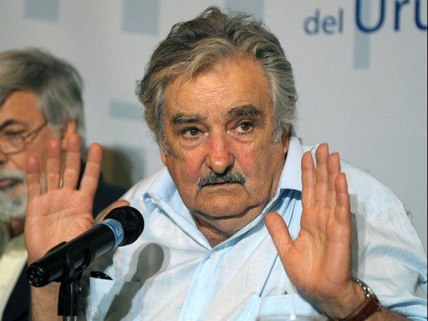 Mujica frenó la ley de consumo de marihuana por oposición popular