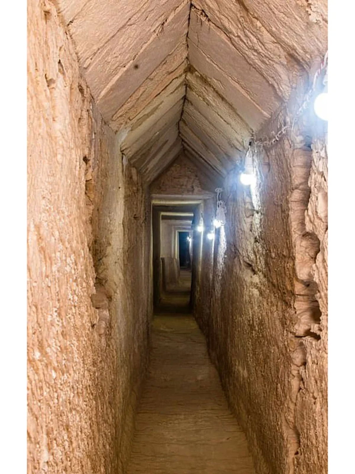 Encuentran un túnel que podría llegar a la tumba de Cleopatra