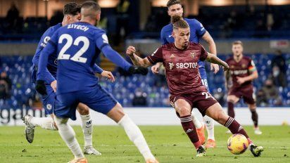 Leeds perdió con Chelsea y se aleja de los primeros lugares en la Premier League. 