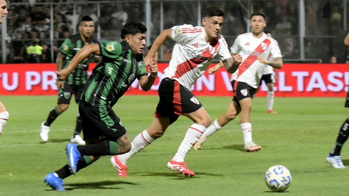 Con goles de Borja y Mastantuono, River le ganó a San Martín