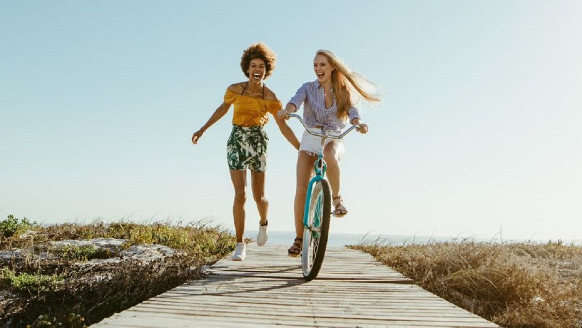 Correr vs. andar en bicicleta: cómo empezar a moverse