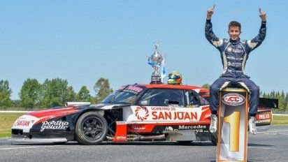 En la temporada 2020, Tobías Martínez se consagró campeón del TC Pista Mouras.