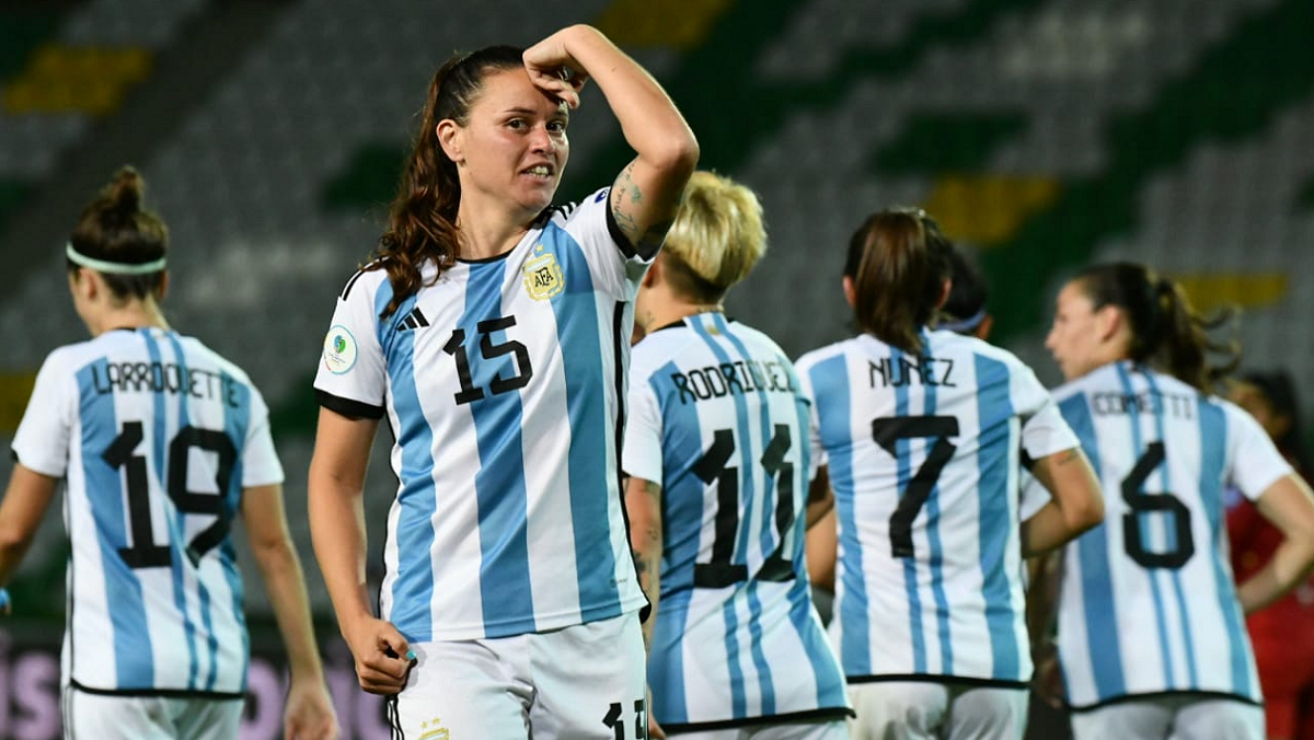 Argentina subió 4 lugares en el ranking femenino de la FIFA