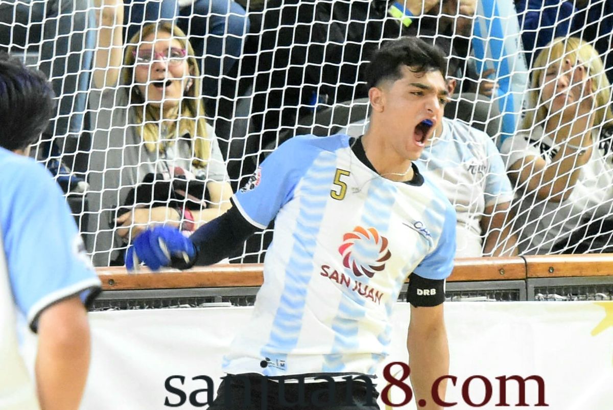 Argentina venció a Chile y sigue a paso firme en el Mundial Sub19. Fotos: Adrián Carrizo. 