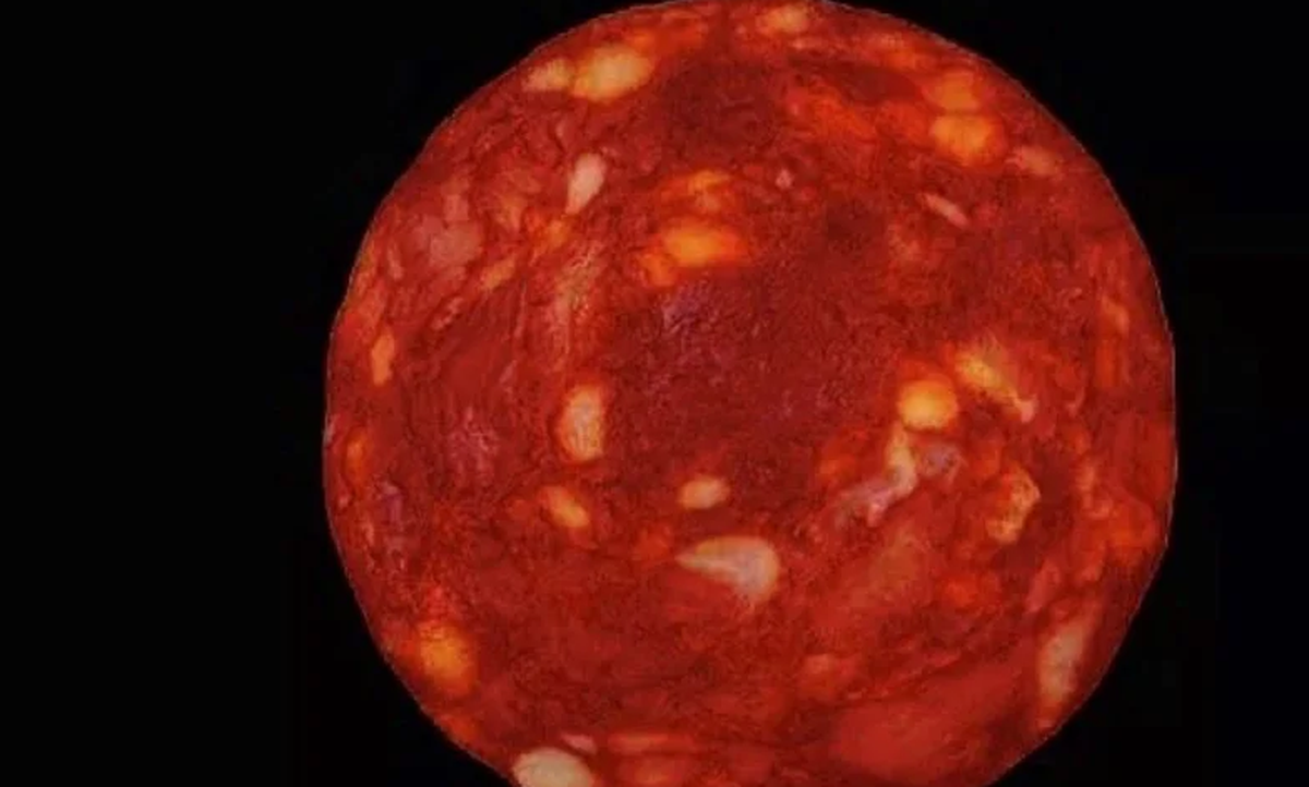 Insólito: un físico confundió un planeta con un salame