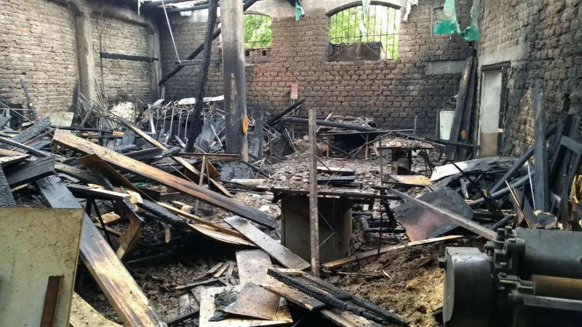 Incendio en una carpintería en Rawson: estiman pérdidas que rondan los $250 mil