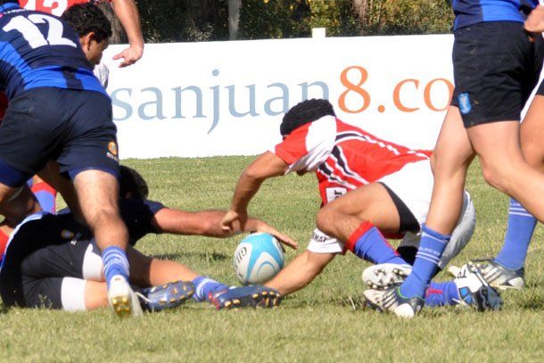 Rugby: San Juan apabulló a Santiago y es el único líder de la zona