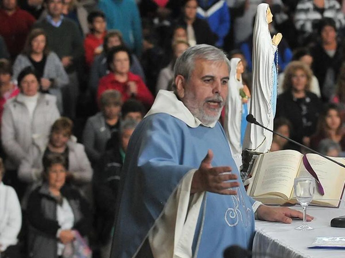 Francisco nombró al padre Larrazábal como obispo auxiliar de San Juan
