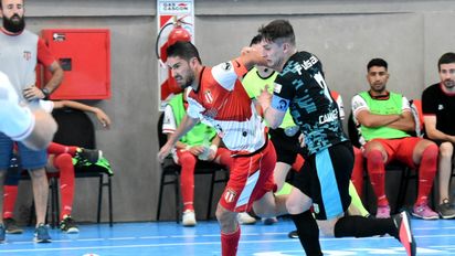 La Gloria perdió con Camioneros de Río Grande en la Liga Nacional de Futsal. Foto: Adrián Carrizo.