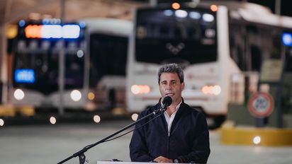 Para los argentinos, Uñac es uno de los mejores gobernadores del país