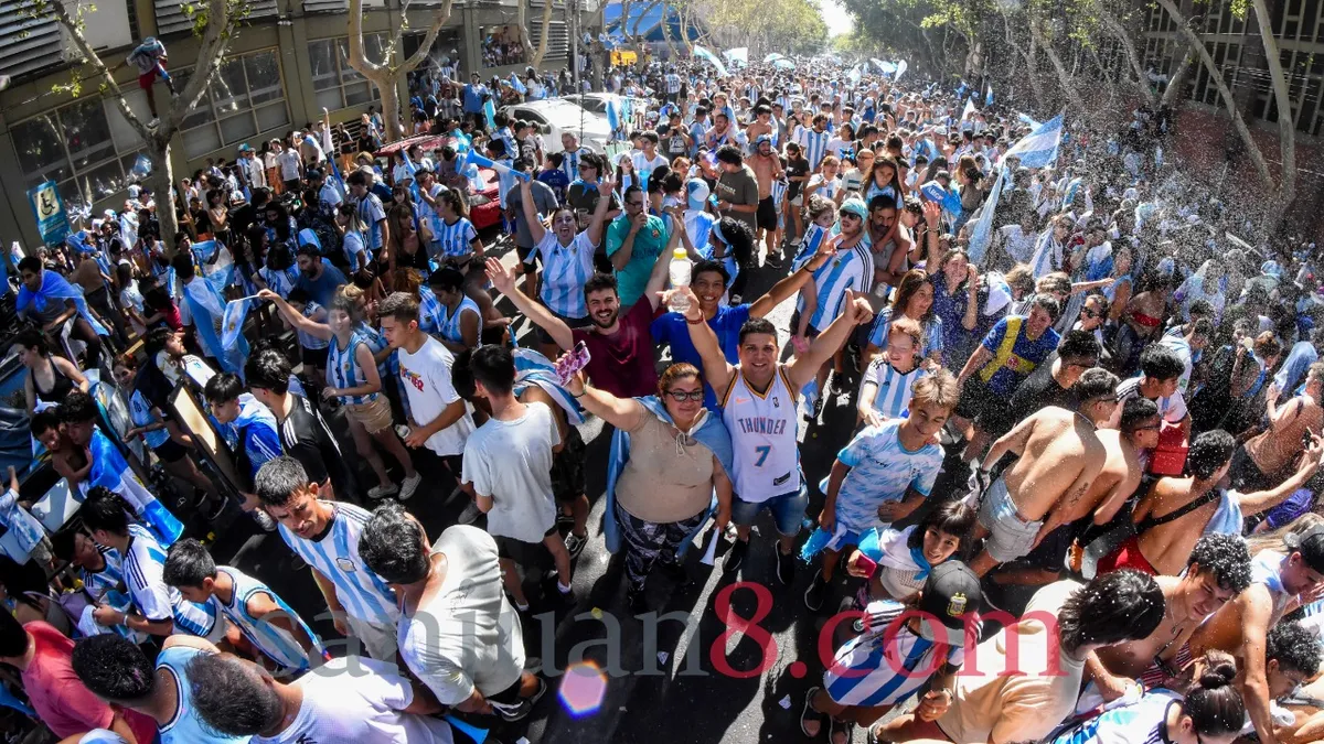 Filtros, vallados, celdas móviles y policías de civil: el operativo para posibles festejos
