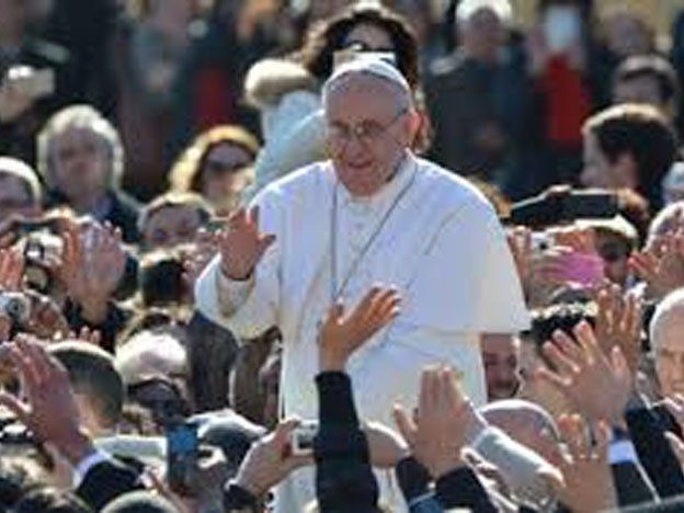 El Papa criticó a la Iglesia obsesionada con el aborto y el matrimonio gay